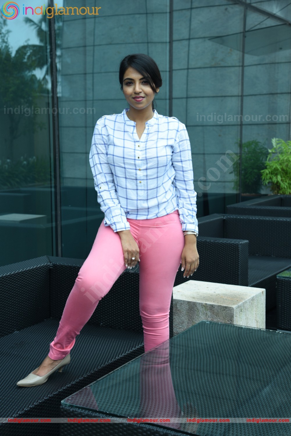 Sasha Gopinath Actress hd photo