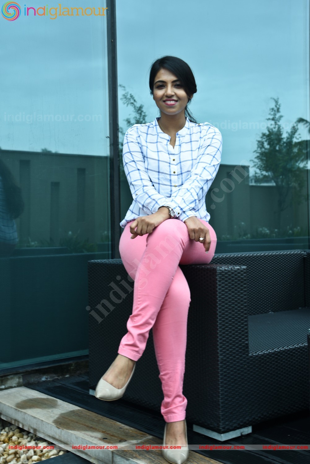 Sasha Gopinath Actress hd photo