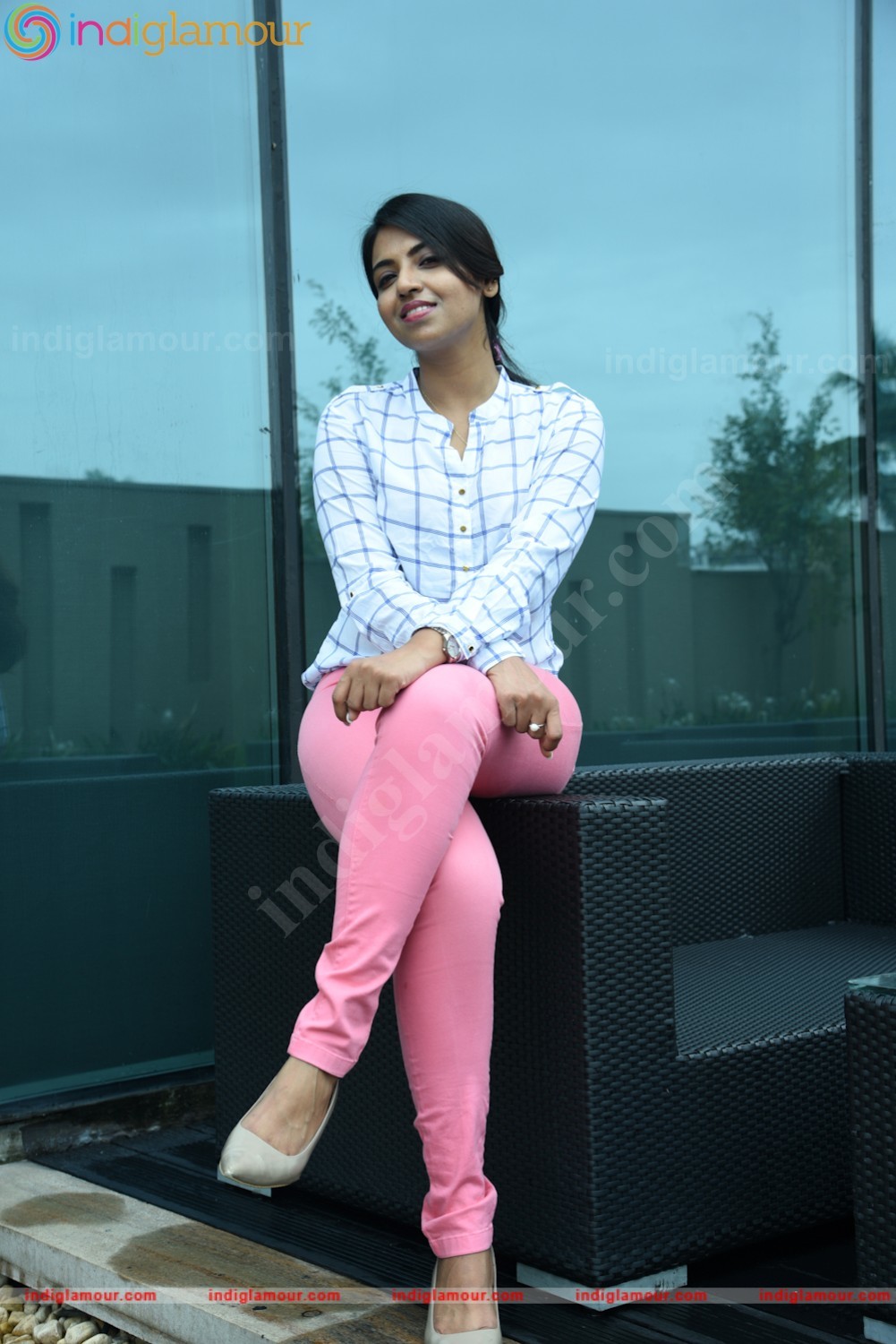 Sasha Gopinath Actress hd photo