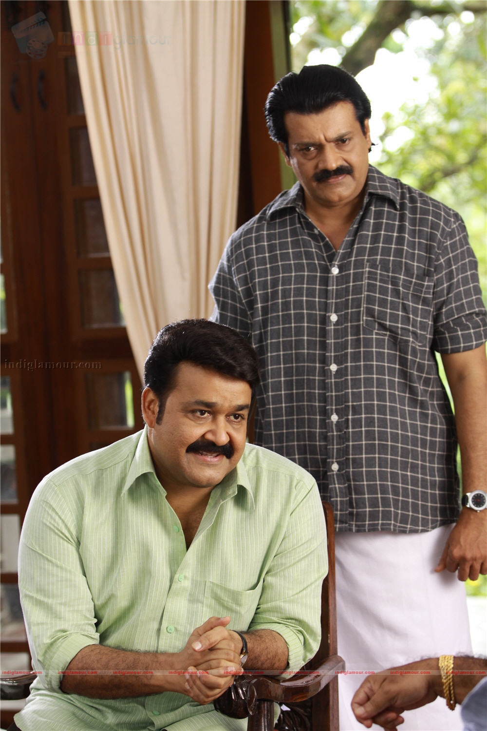 Ividum Swargam Aanu Movie hd photo