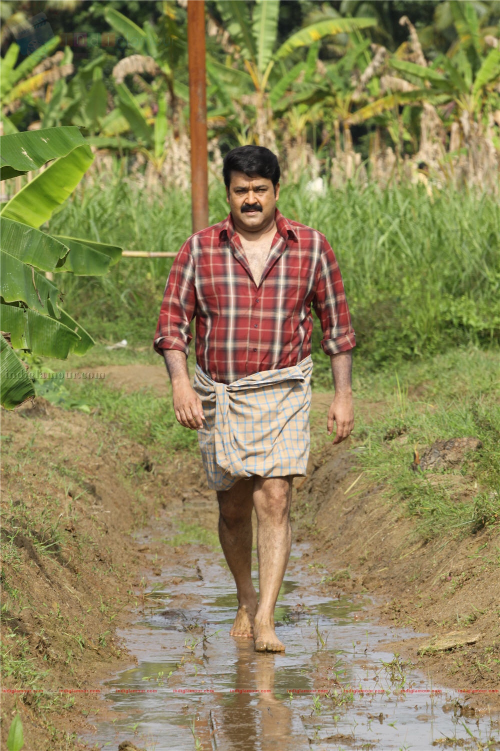 Ividum Swargam Aanu Movie hd photo