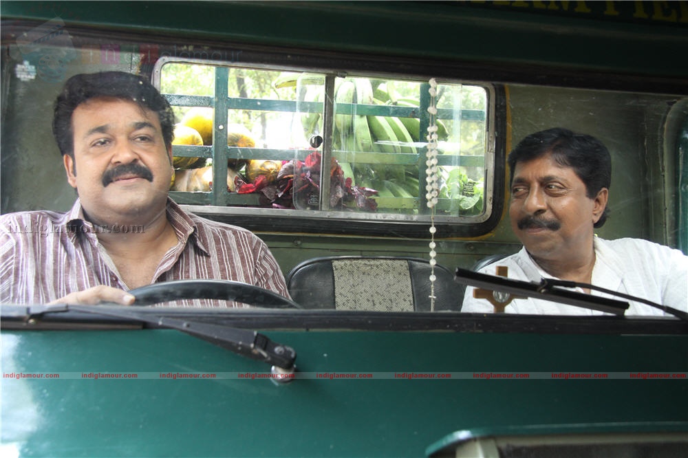Ividum Swargam Aanu Movie hd photo