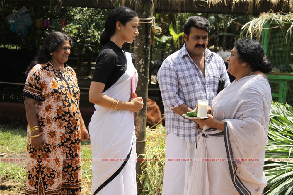 Ividum Swargam Aanu Movie hd photo
