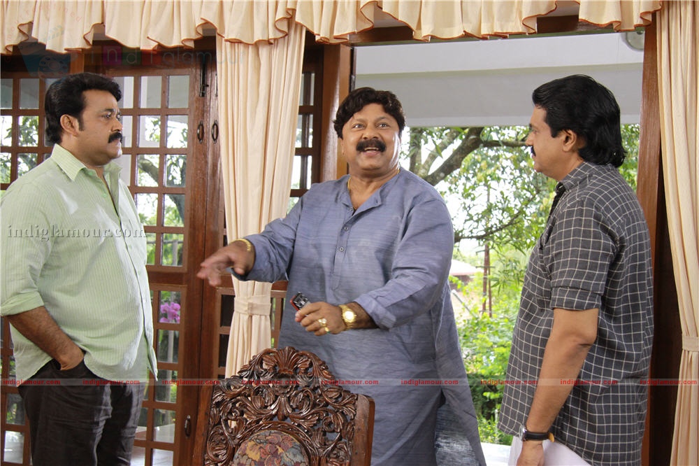Ividum Swargam Aanu Movie hd photo