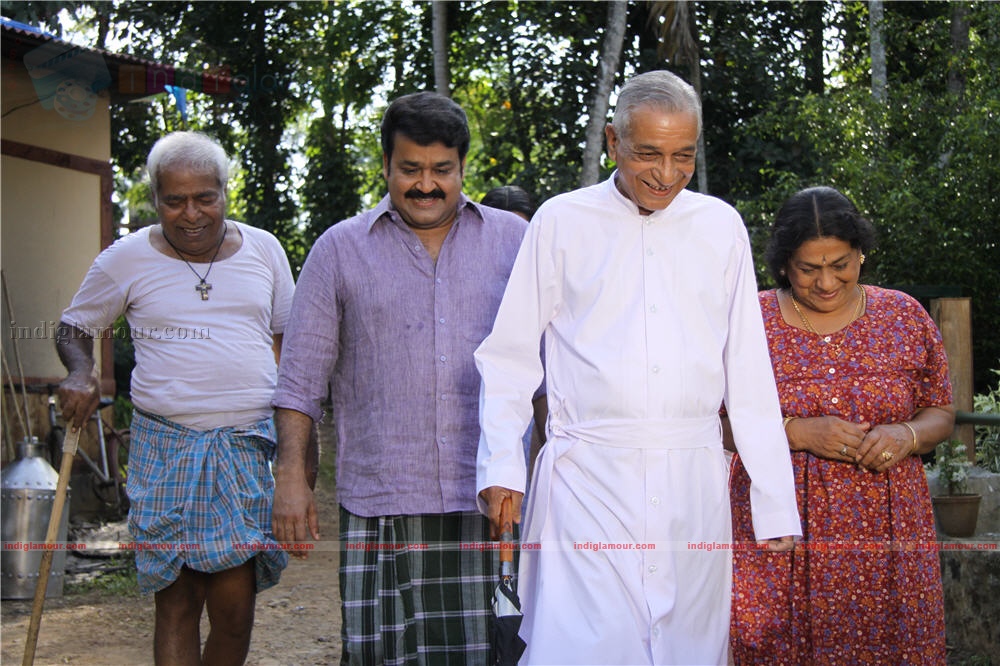 Ividum Swargam Aanu Movie hd photo