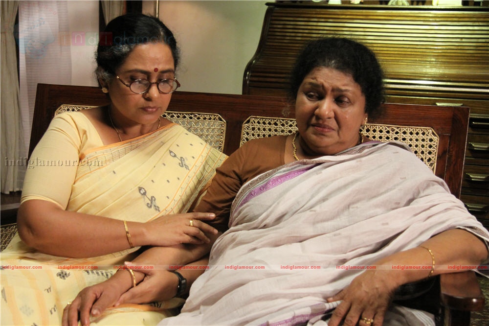 Ividum Swargam Aanu Movie hd photo