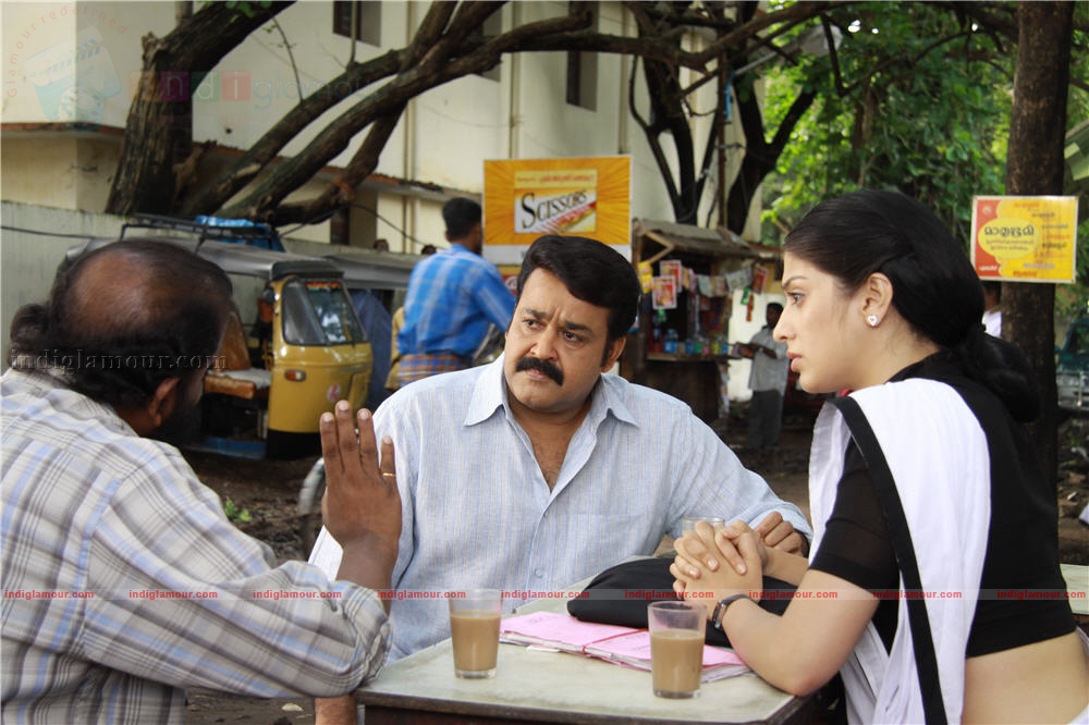 Ividum Swargam Aanu Movie hd photo