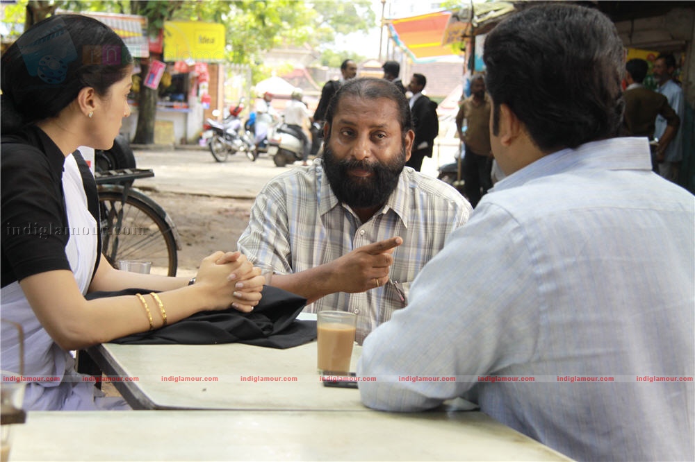 Ividum Swargam Aanu Movie hd photo