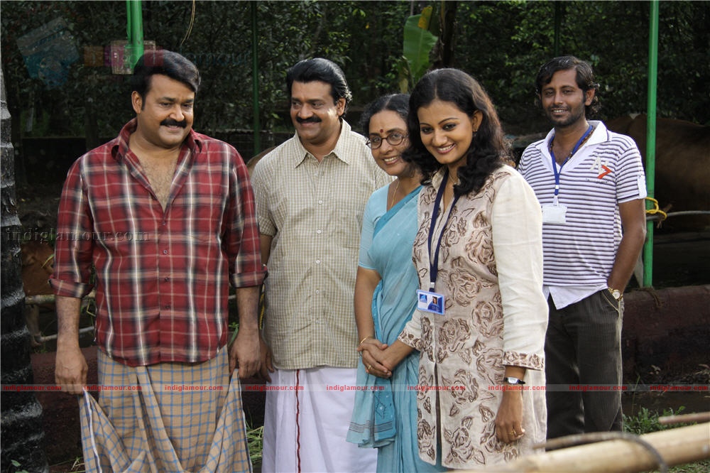 Ividum Swargam Aanu Movie hd photo