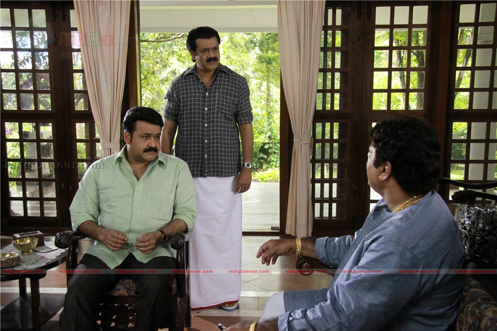 Ividum Swargam Aanu Movie hd photo