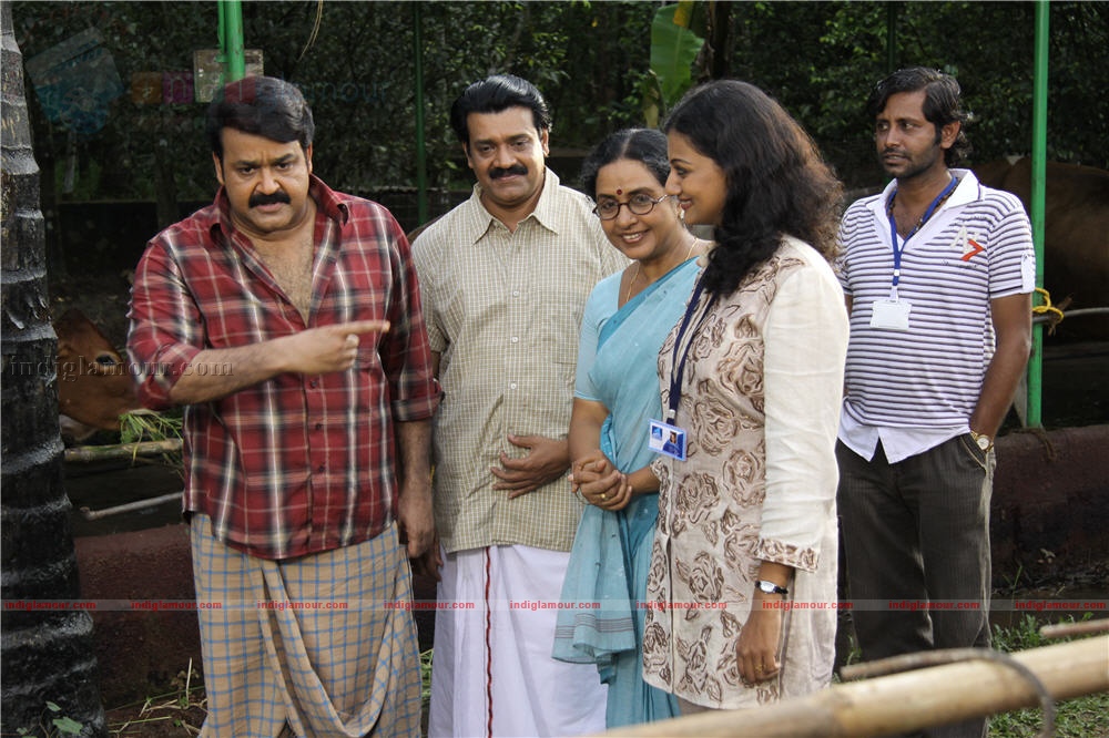 Ividum Swargam Aanu Movie hd photo