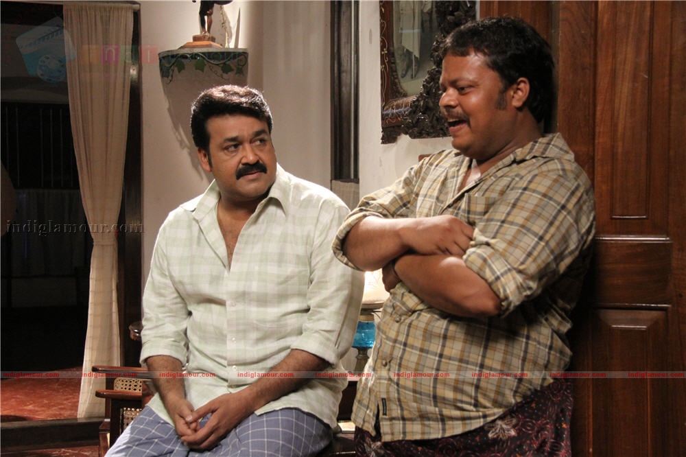 Ividum Swargam Aanu Movie hd photo