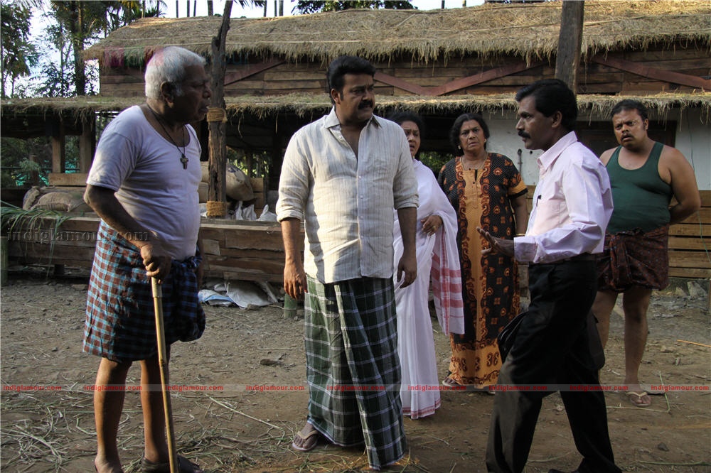 Ividum Swargam Aanu Movie hd photo