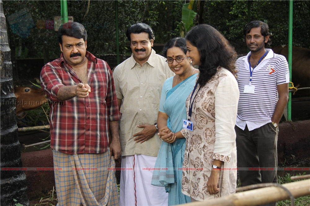 Ividum Swargam Aanu Movie hd photo