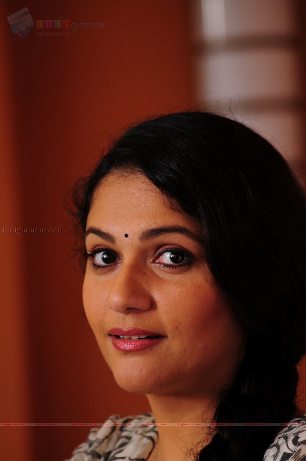 Loudspeaker Movie hd photo