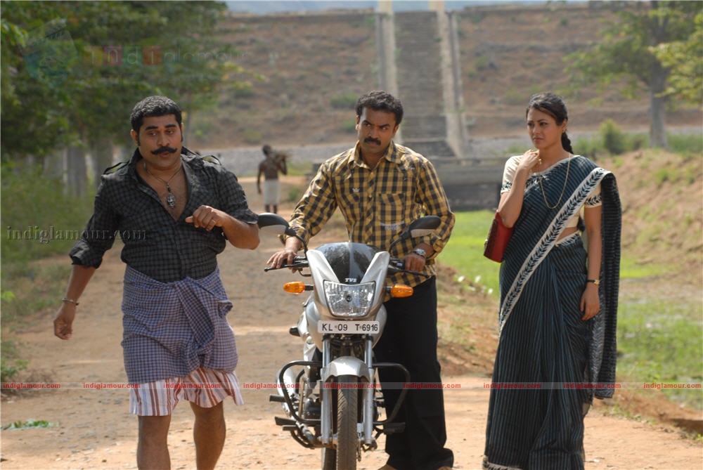 Chattambi Nadu Movie hd photo