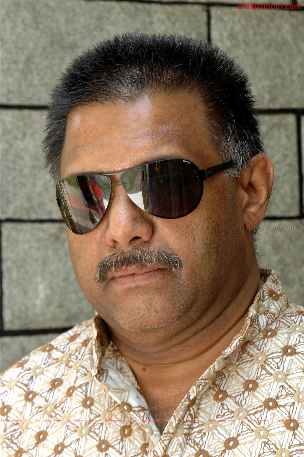 Ingneyum Ora Movie hd photo