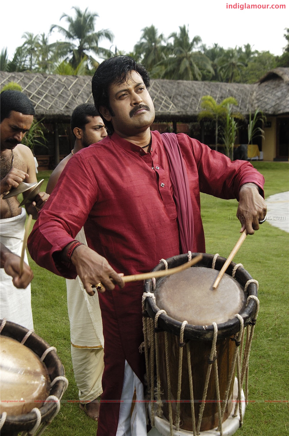 Nirakazhcha Movie hd photo