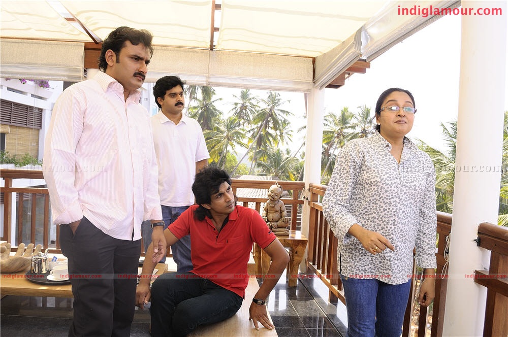 Nirakazhcha Movie hd photo