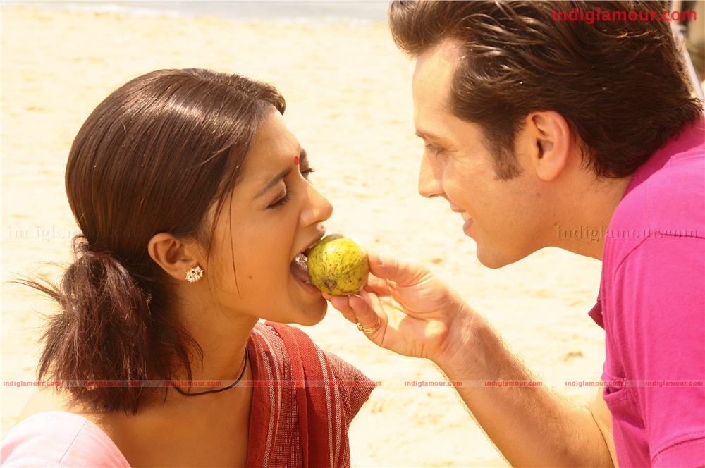 Nirakazhcha Movie hd photo