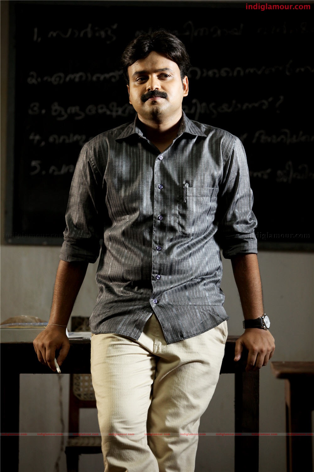 Oridathoru Postman Movie hd photo