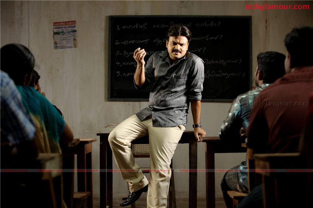 Oridathoru Postman Movie hd photo