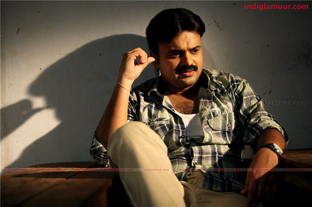 Oridathoru Postman Movie hd photo
