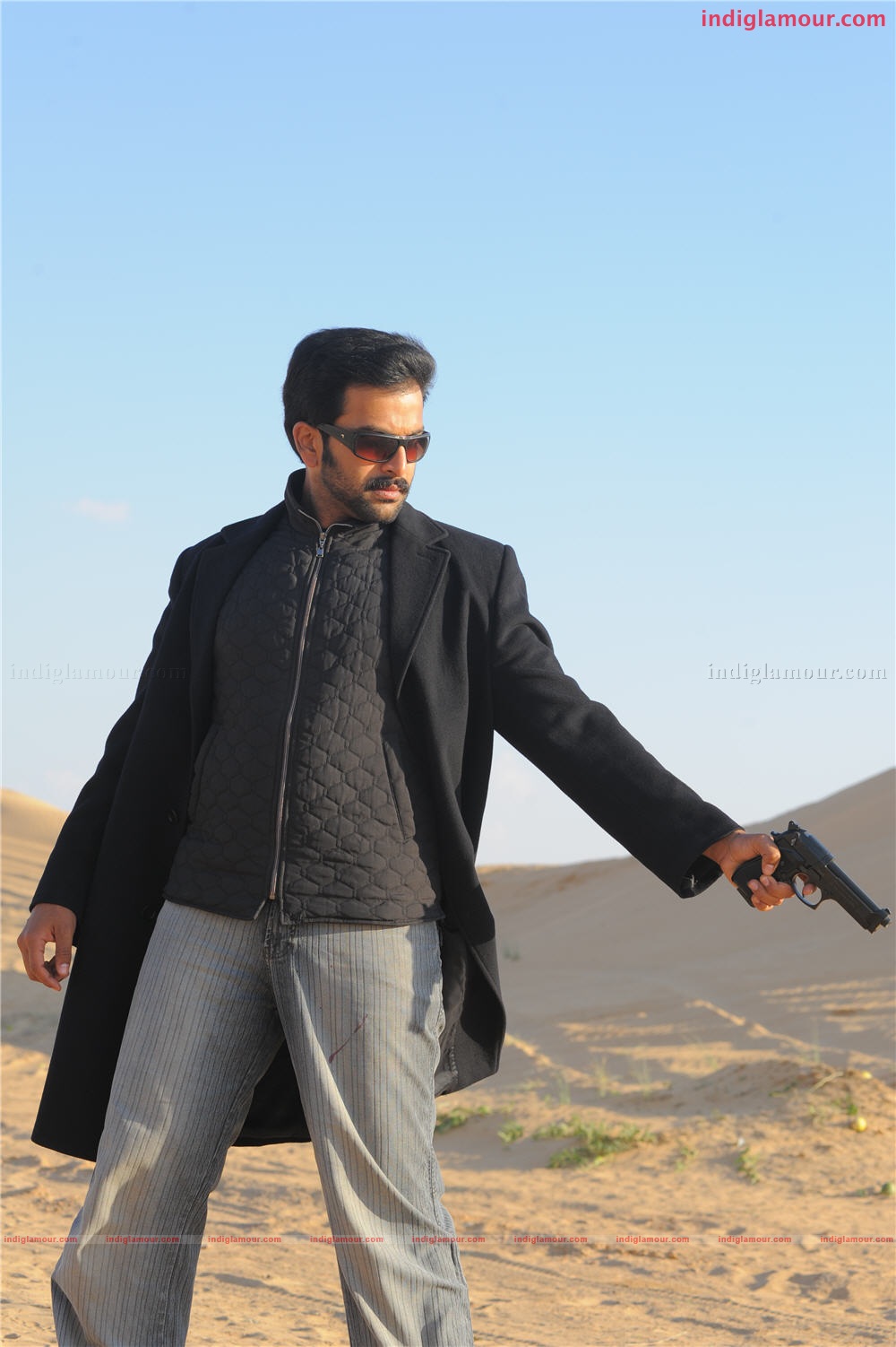 Thanthonni Movie hd photo