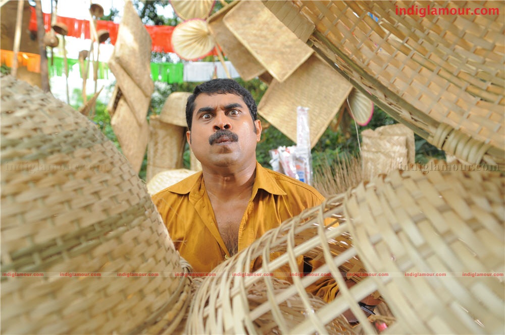 Thanthonni Movie hd photo