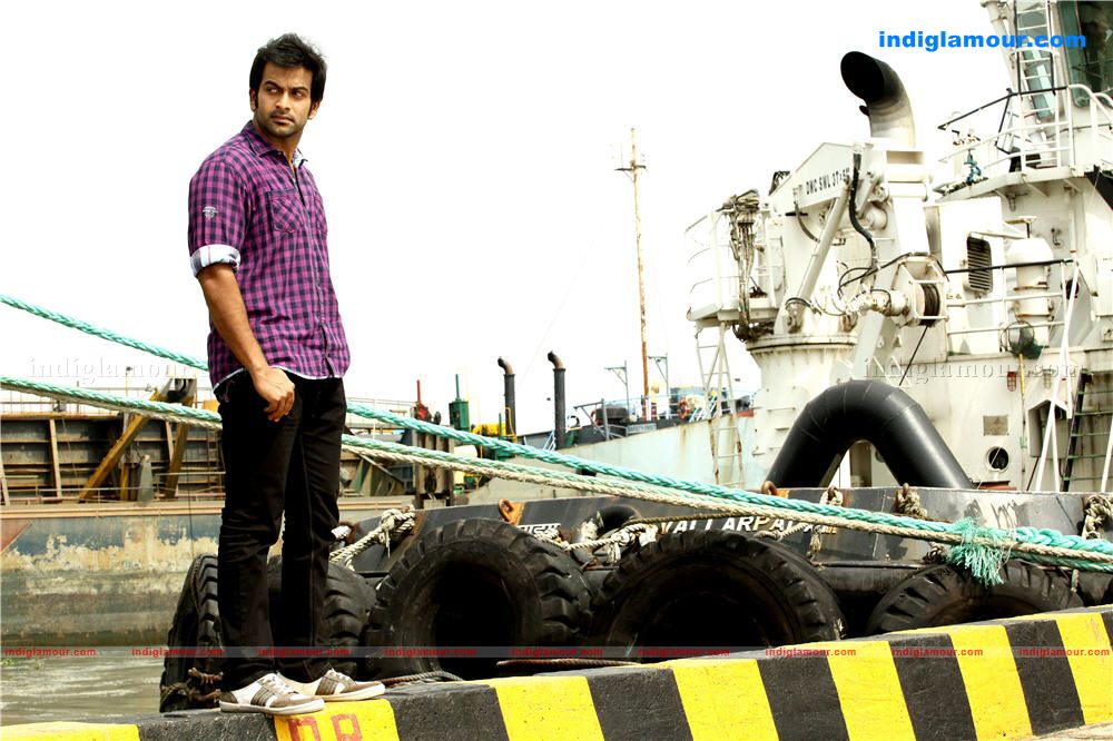 Arjunan Sakshi Movie hd photo