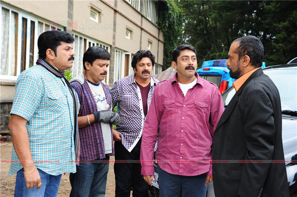 In Ghost House Inn Movie hd photo