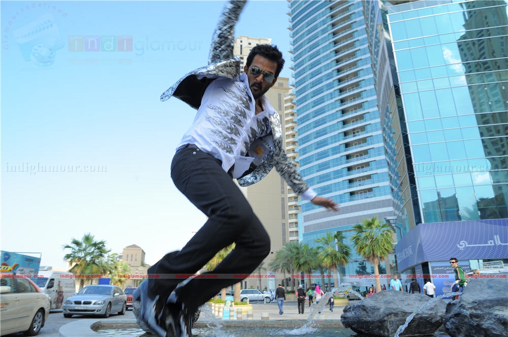 Thanthonni Movie hd photo
