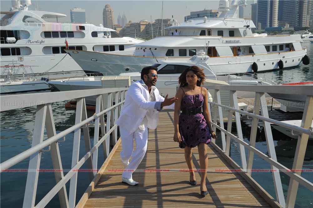 Thanthonni Movie hd photo