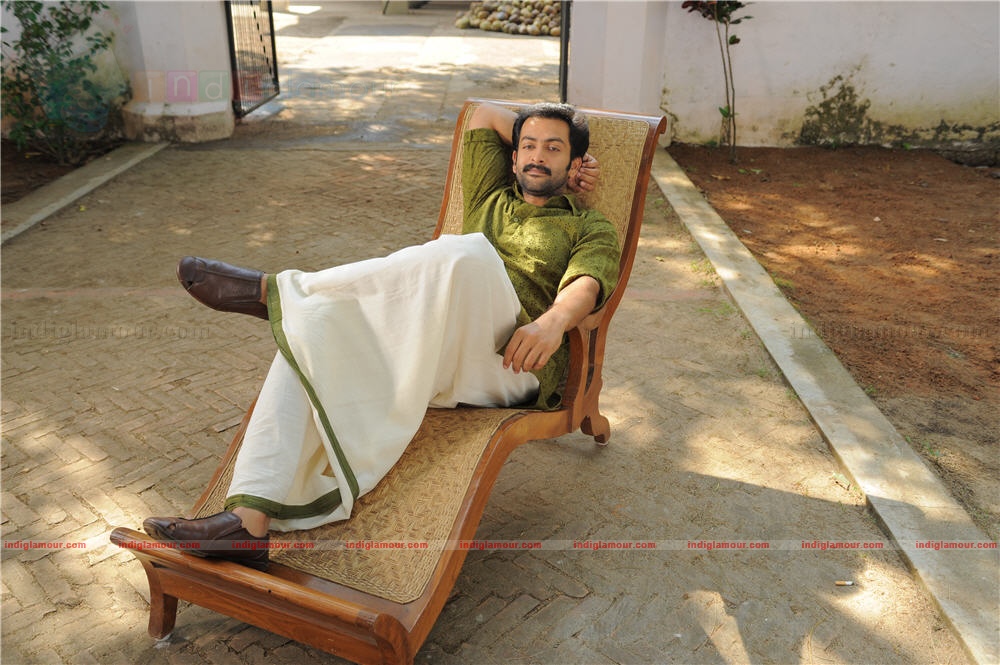 Thanthonni Movie hd photo