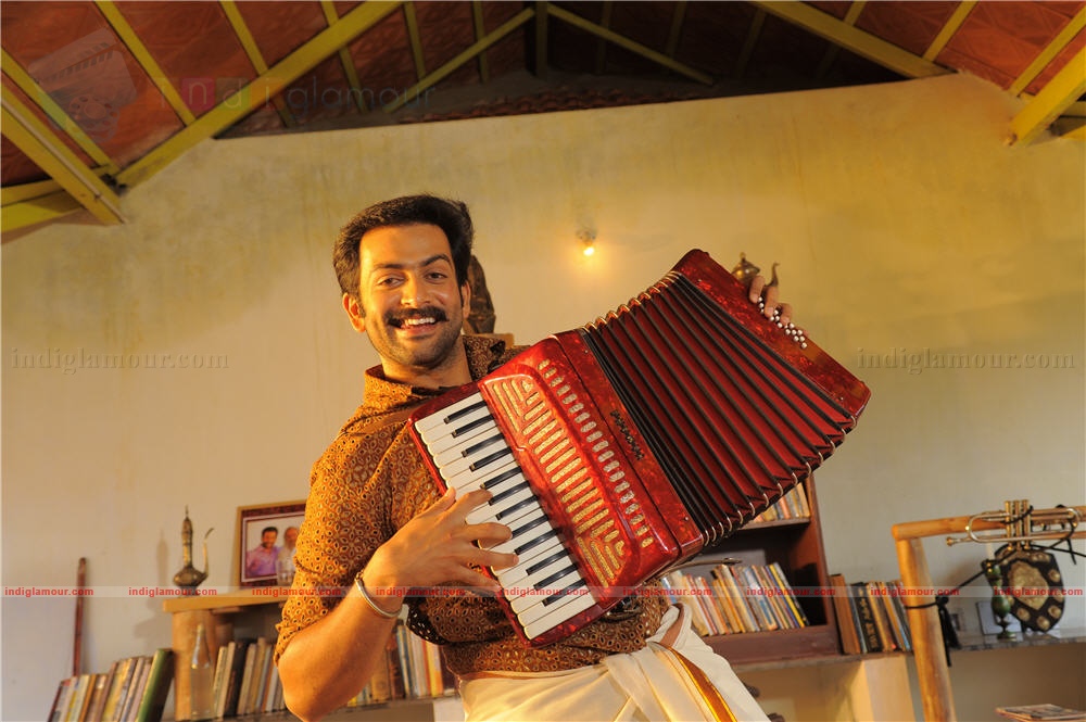 Thanthonni Movie hd photo