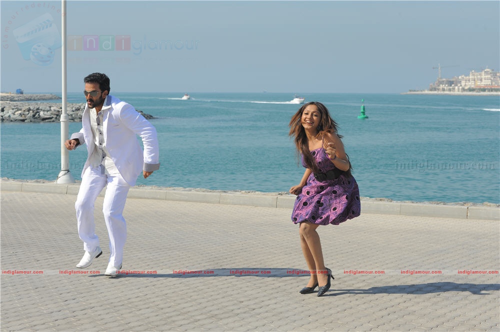 Thanthonni Movie hd photo