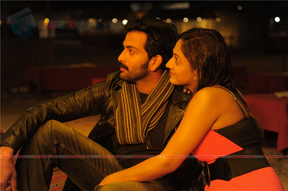 Thanthonni Movie hd photo
