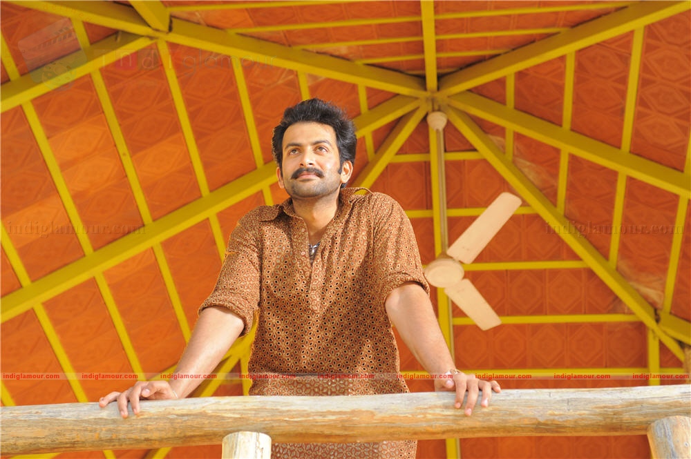 Thanthonni Movie hd photo