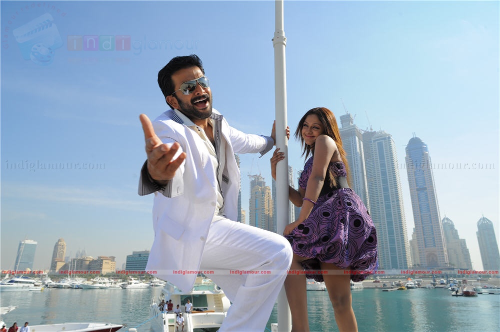 Thanthonni Movie hd photo