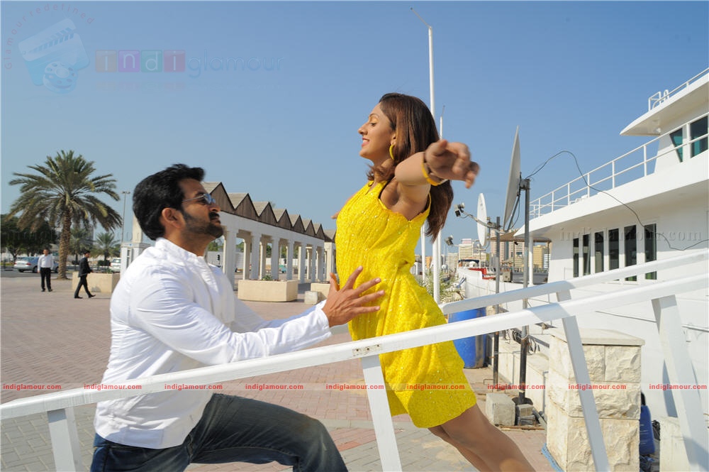 Thanthonni Movie hd photo