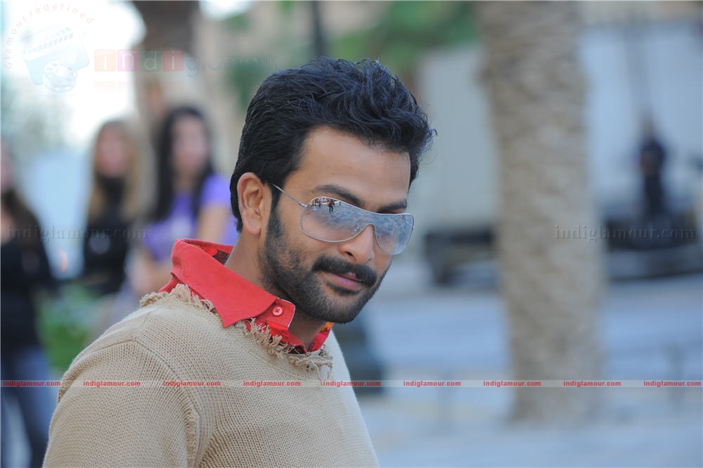 Thanthonni Movie hd photo