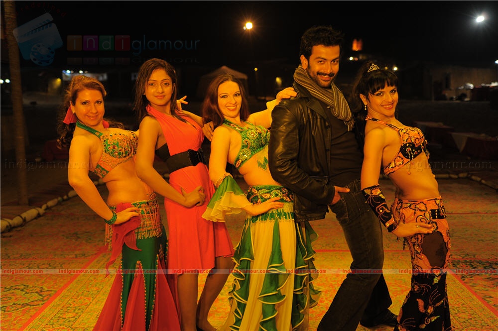 Thanthonni Movie hd photo