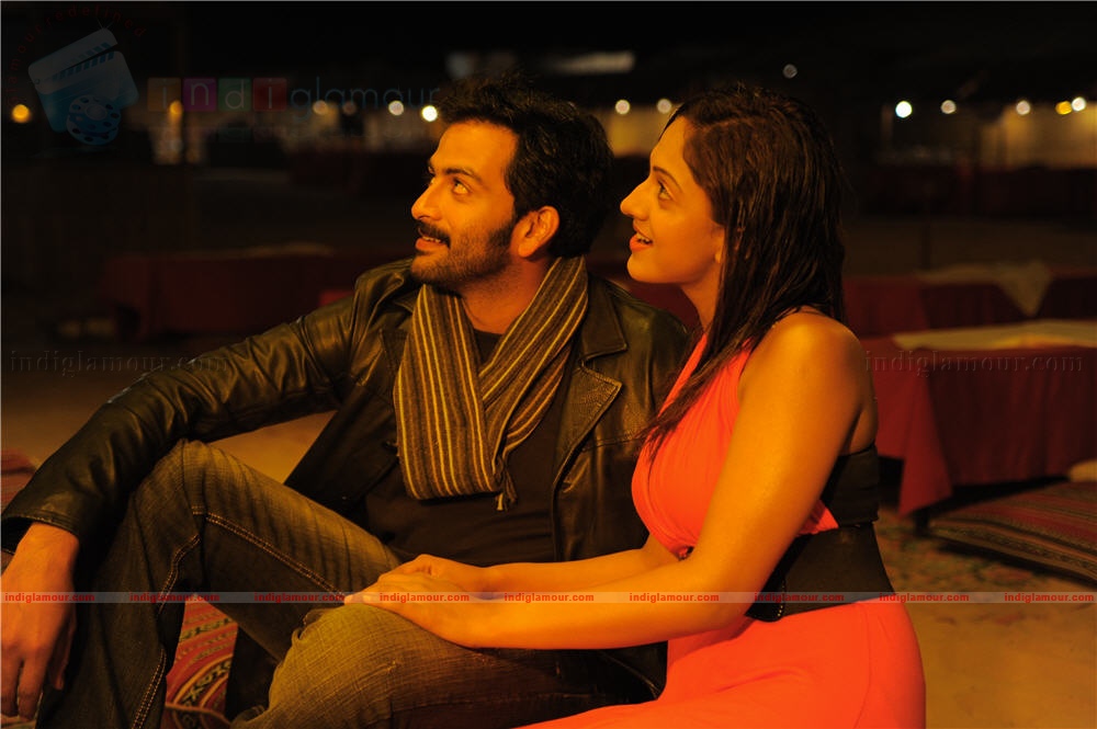 Thanthonni Movie hd photo