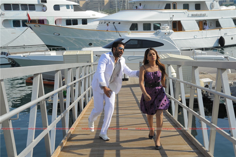 Thanthonni Movie hd photo