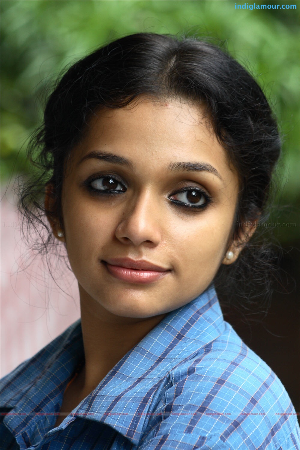 Elsamma Enna Aankutty Movie hd photo