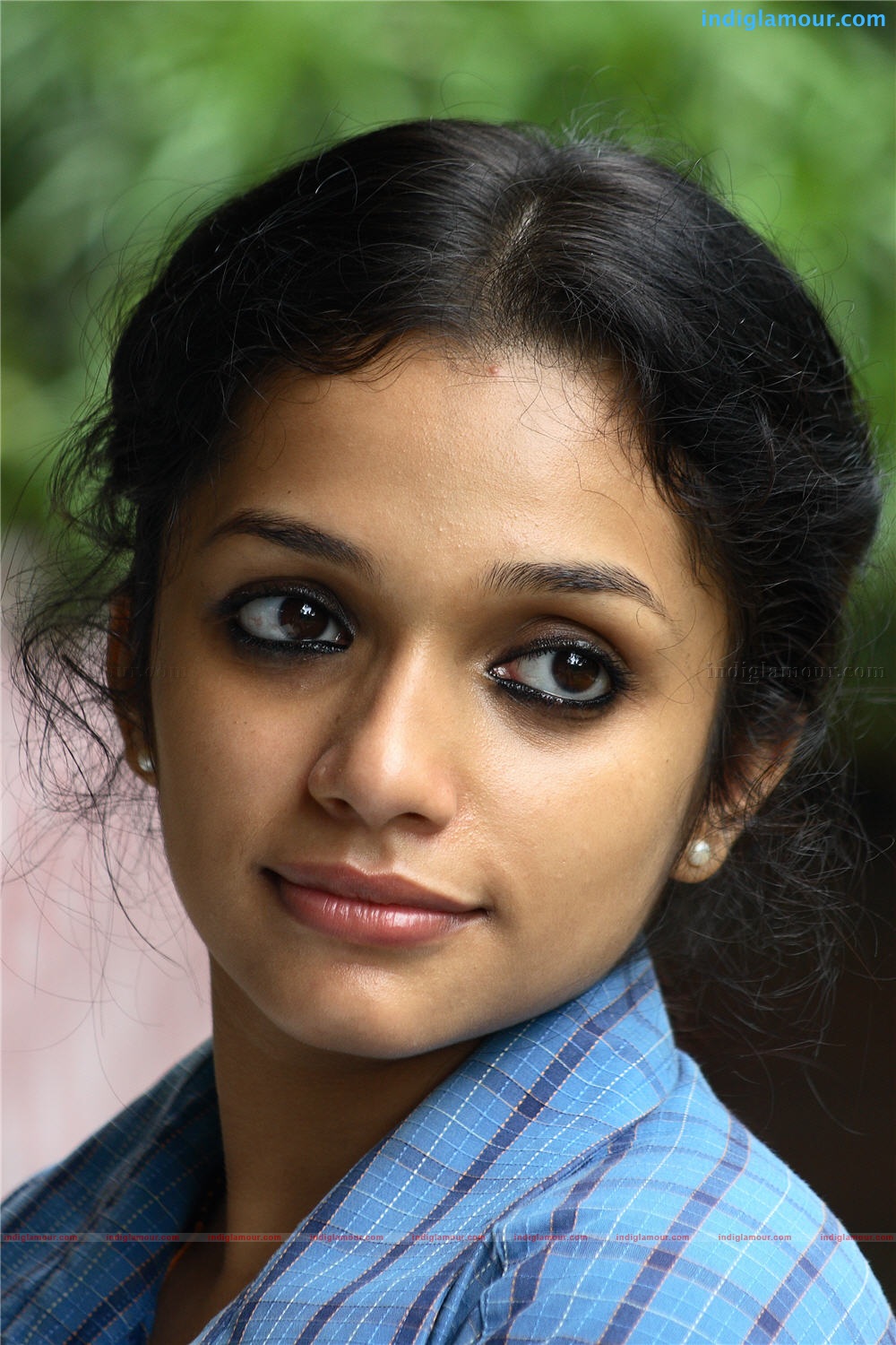 Elsamma Enna Aankutty Movie hd photo