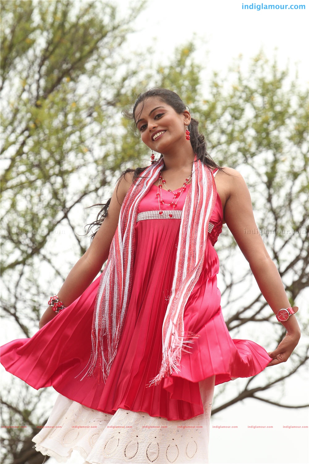 Penpattanam Movie hd photo