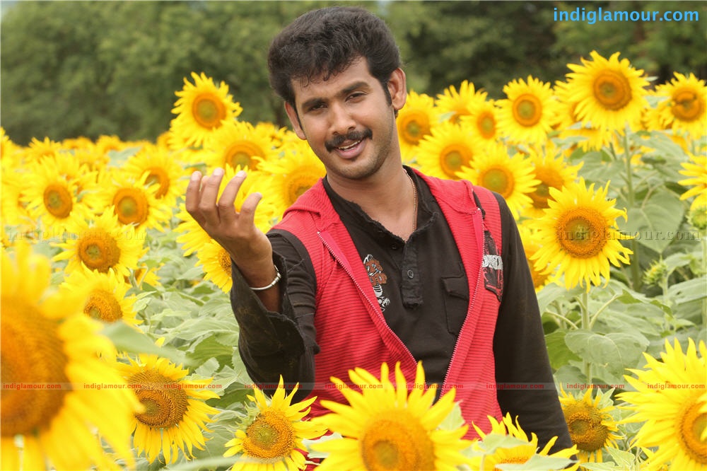 Penpattanam Movie hd photo