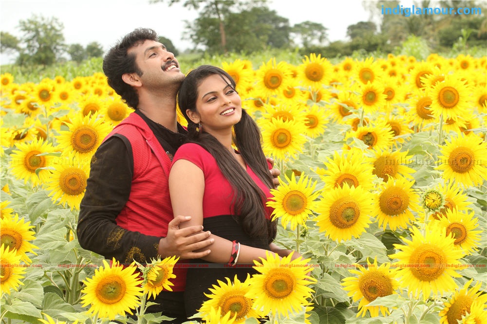 Penpattanam Movie hd photo