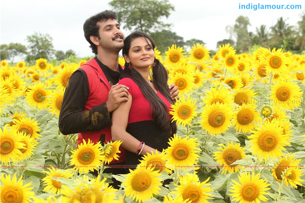 Penpattanam Movie hd photo